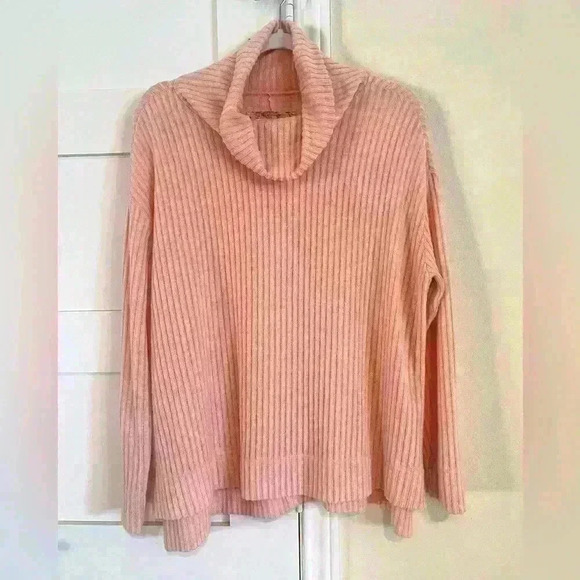 Maeve by Anthropologie Pink Lightweight Turtleneck- Size Small- EUC - Picture 1 of 4
